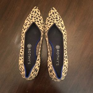 Rothy’s Leopard Points